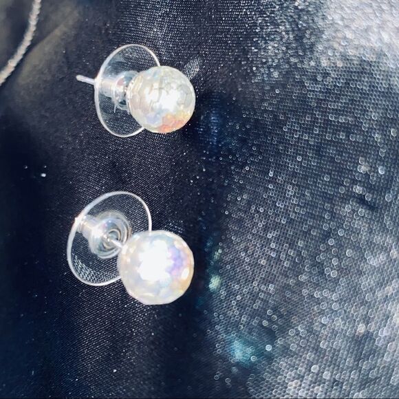 NWOT Pretty Aurora Borealis Necklace and Earring Set - Picture 8 of 11